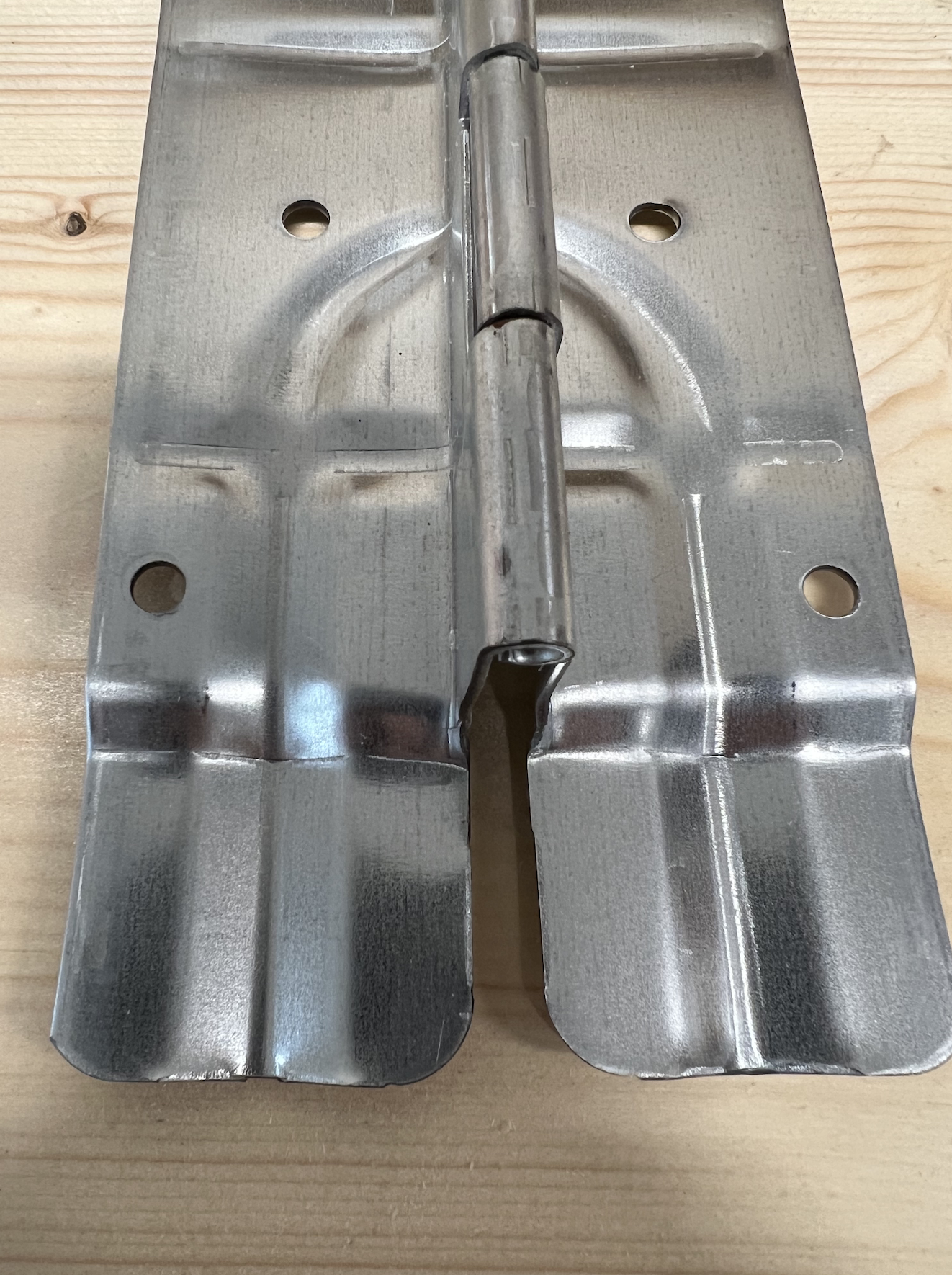 buy metal pallet collar hinges for sale online in canada with direct to consumer fast free shipping in Canada and low cost shipping around the world